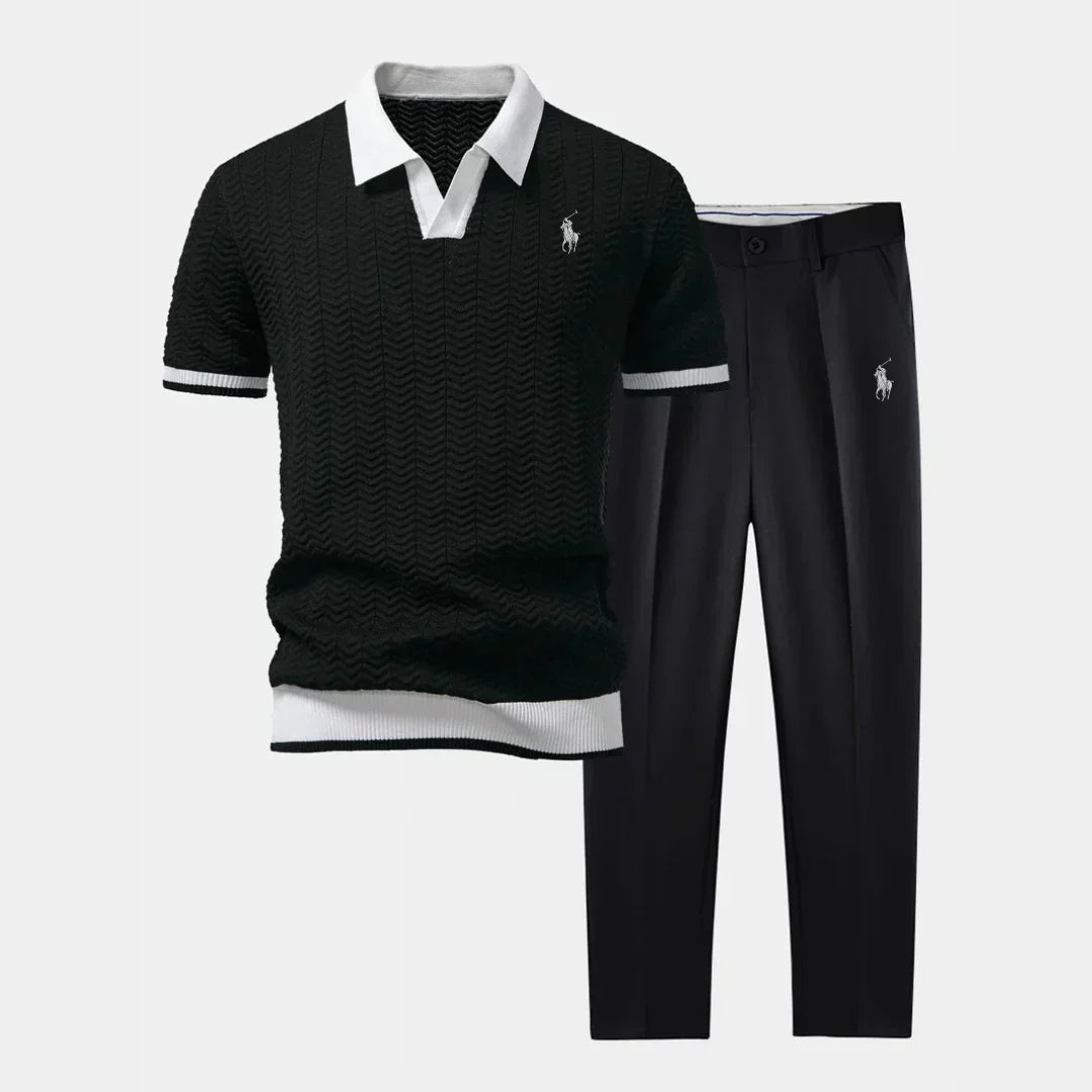 Conjunto RL™: polo con cuello en V y pantalones ajustados slim fit.
