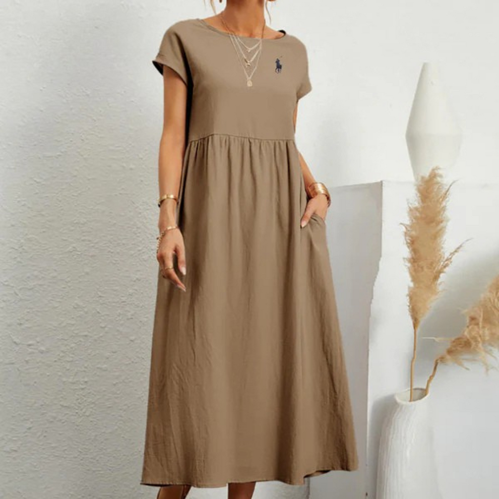 Vestido amplio de algodón y lino con pliegues