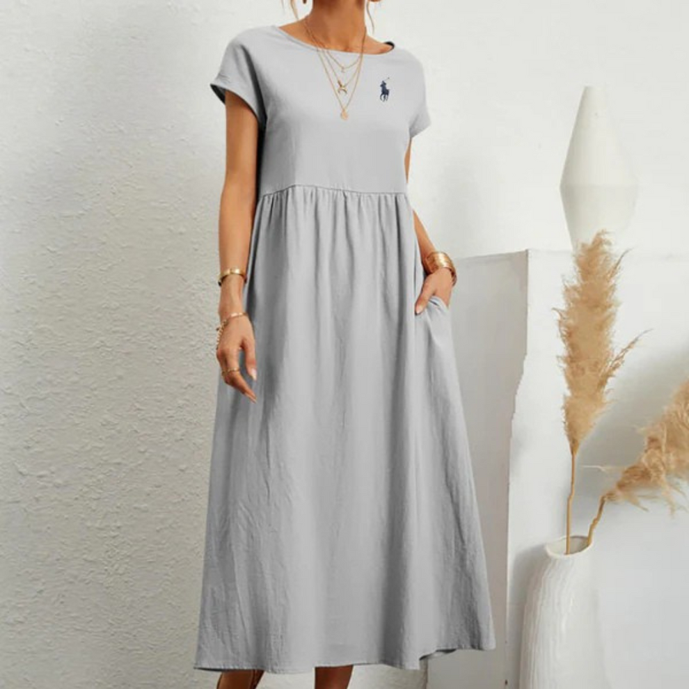 Vestido amplio de algodón y lino con pliegues