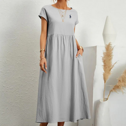 Vestido amplio de algodón y lino con pliegues